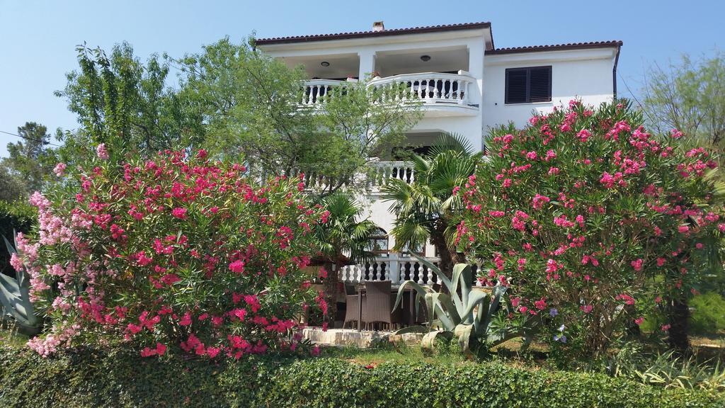 Guest House Villa Marlis Malinska Εξωτερικό φωτογραφία
